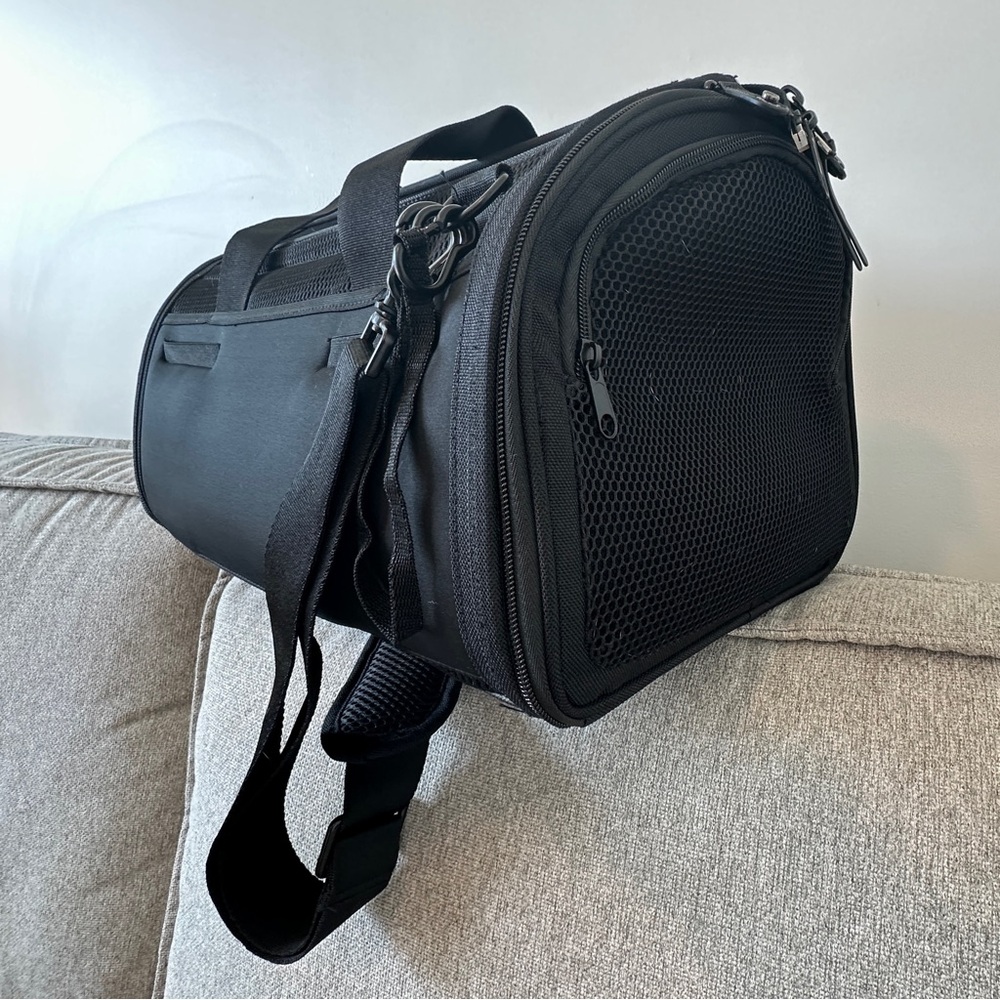 Black Pet Carrier for Dogs
